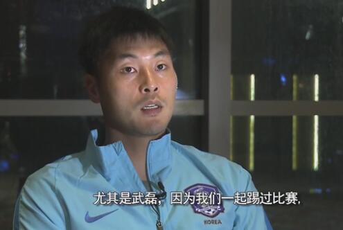 不少动作片爱好者原本抱着审慎的期待进场，没想到《捕风追影》从开场到离场，武戏和文戏一路酣畅来袭，获得了久违的满足与爽感。