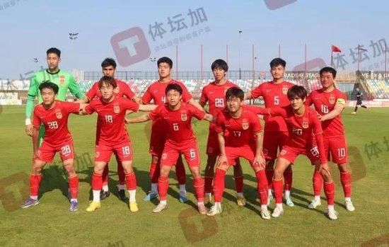 影片由乔什·萨弗迪执导，联合罗纳德·布朗斯坦共同编剧，讲述心怀冠军梦的鞋店店员马蒂·毛瑟.