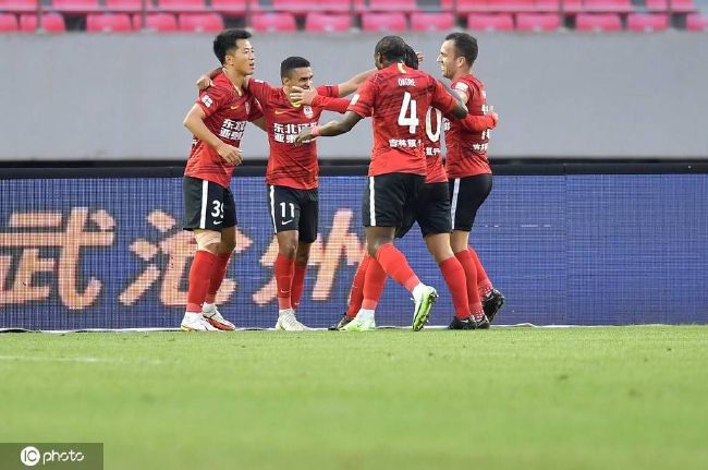 《长津湖之水门桥》稳居日冠，预计本周末或将超40亿。