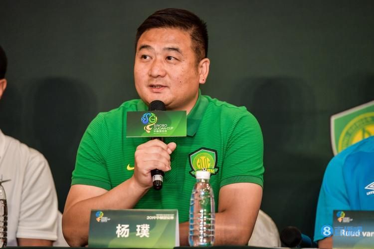 违者将追究其相关法律责任 标签： 于朦胧去世杨幂迪丽热巴华晨宇 ： 相关新闻 《艾米丽在巴黎》片场事故 助理导演因心脏病去世2025-08-25 剧集《生万物》热度破纪录，杨幂这次真的稳了？