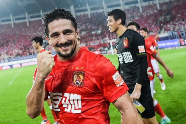 由饶晓志、王莉莉共同编剧的电影《无名之辈2》故事梗概首次曝光。