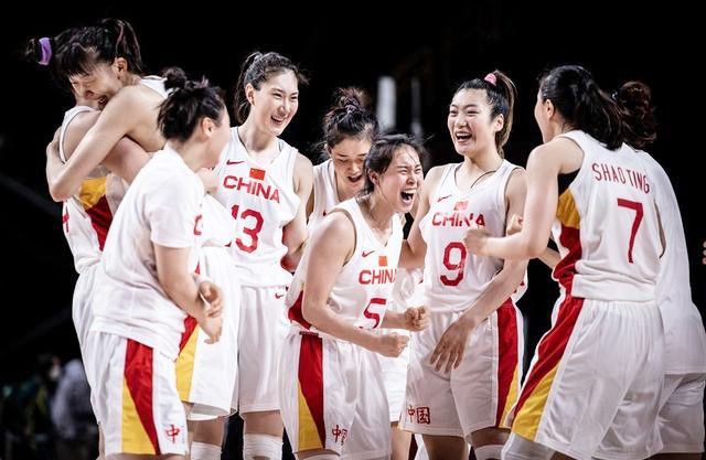 控诉小贝靠纪录片卸责:扮演受害者2023-10-25 电影《热烈》泰国首映礼 发布“双BO”未曝光彩蛋2023-08-09 艾米·汉莫前妻再发声：支持任何遭受虐待的受害者2021-02-02 泰国一知名景点起火 曾为台版《流星花园》取景地2020-07-01 徐冬冬泰国拍新戏 穿低胸装秀事业线角色突破大2020-01-10 热门新闻 食物和爱都不可辜负！