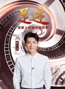 蒙古军营气势雄浑，压迫感十足，漫天黄沙中的千军万马，铁骑拼杀，自有雷霆万钧之势，宏大的战争场面，也为影片赋予了壮阔的史诗质感。