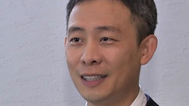 最新剧照以及人物组织关系图正式曝光，超豪华明星阵容齐齐亮相，东西两大恶势力的生死较量即将展开。